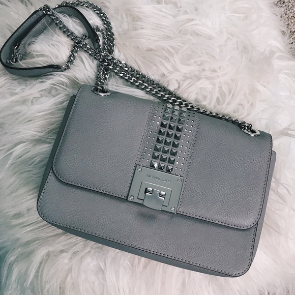 Michael Kors Handbags - Micheal Kors chain purse
